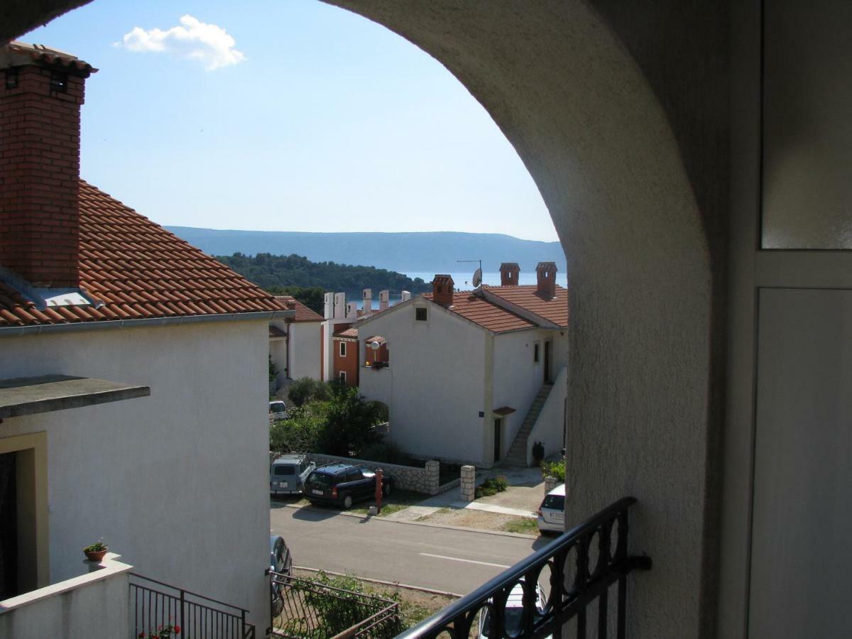 Apartments Toic Cres Rum bild